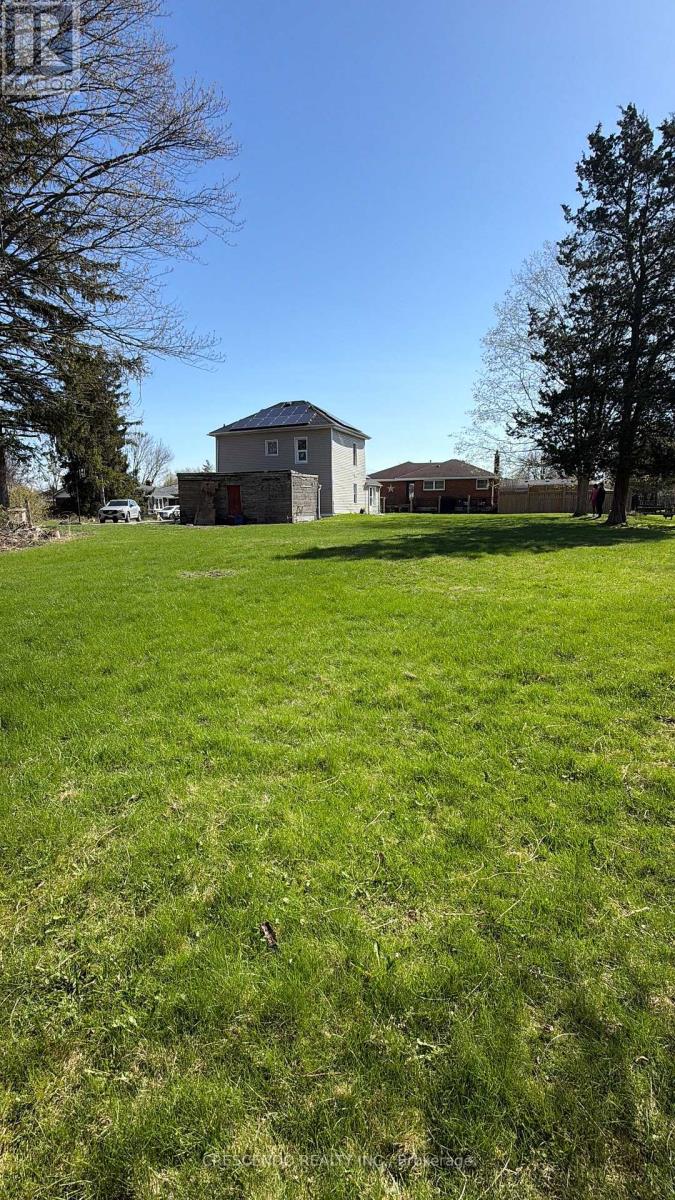 137 Locust Street, St. Thomas, Ontario  N5R 2C6 - Photo 4 - X13125454