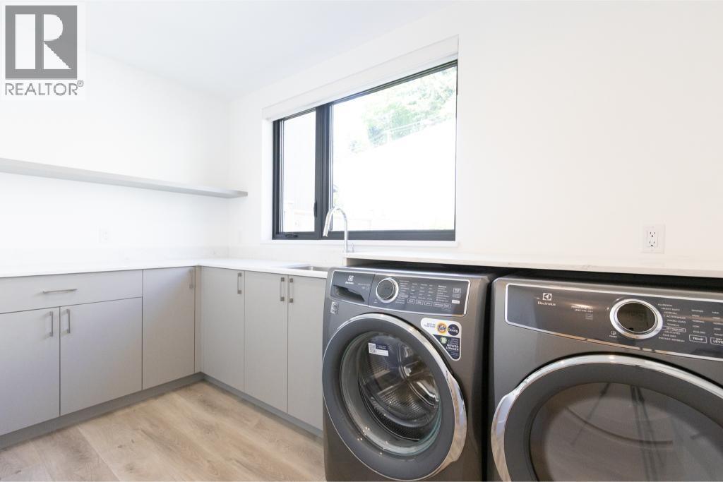 1123 East Keith Road, North Vancouver, British Columbia  V7L 1X4 - Photo 15 - R3122648