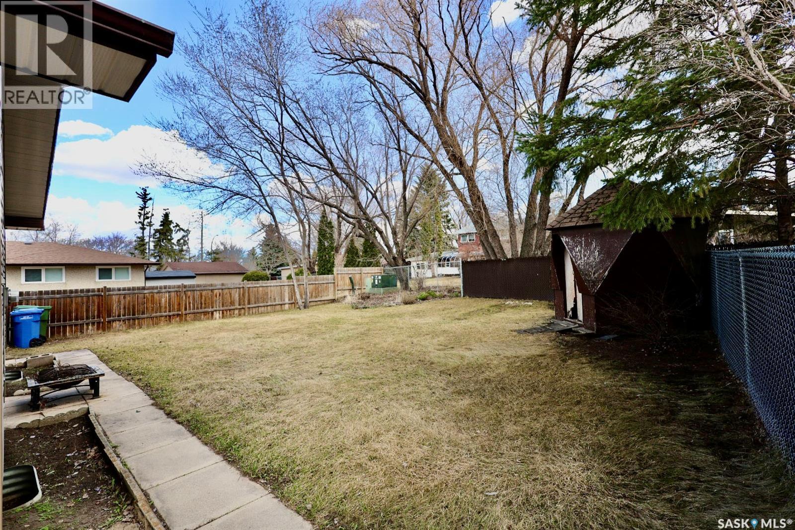 2550 Macdonald Avenue, Prince Albert, Saskatchewan  S6V 2V9 - Photo 33 - SK035712