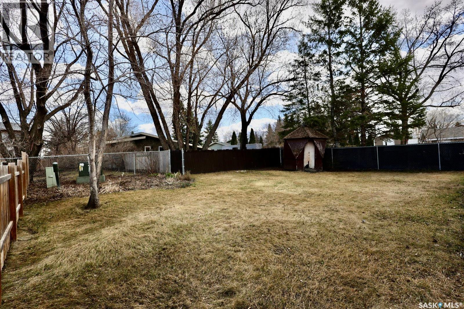 2550 Macdonald Avenue, Prince Albert, Saskatchewan  S6V 2V9 - Photo 34 - SK035712