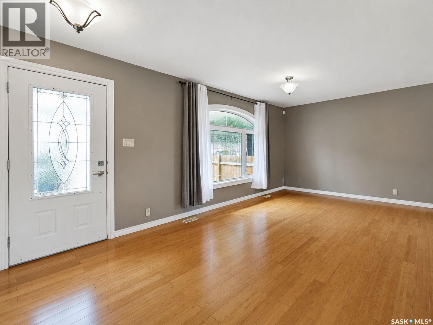 2550 Macdonald Avenue, Prince Albert, Saskatchewan  S6V 2V9 - Photo 9 - SK035712