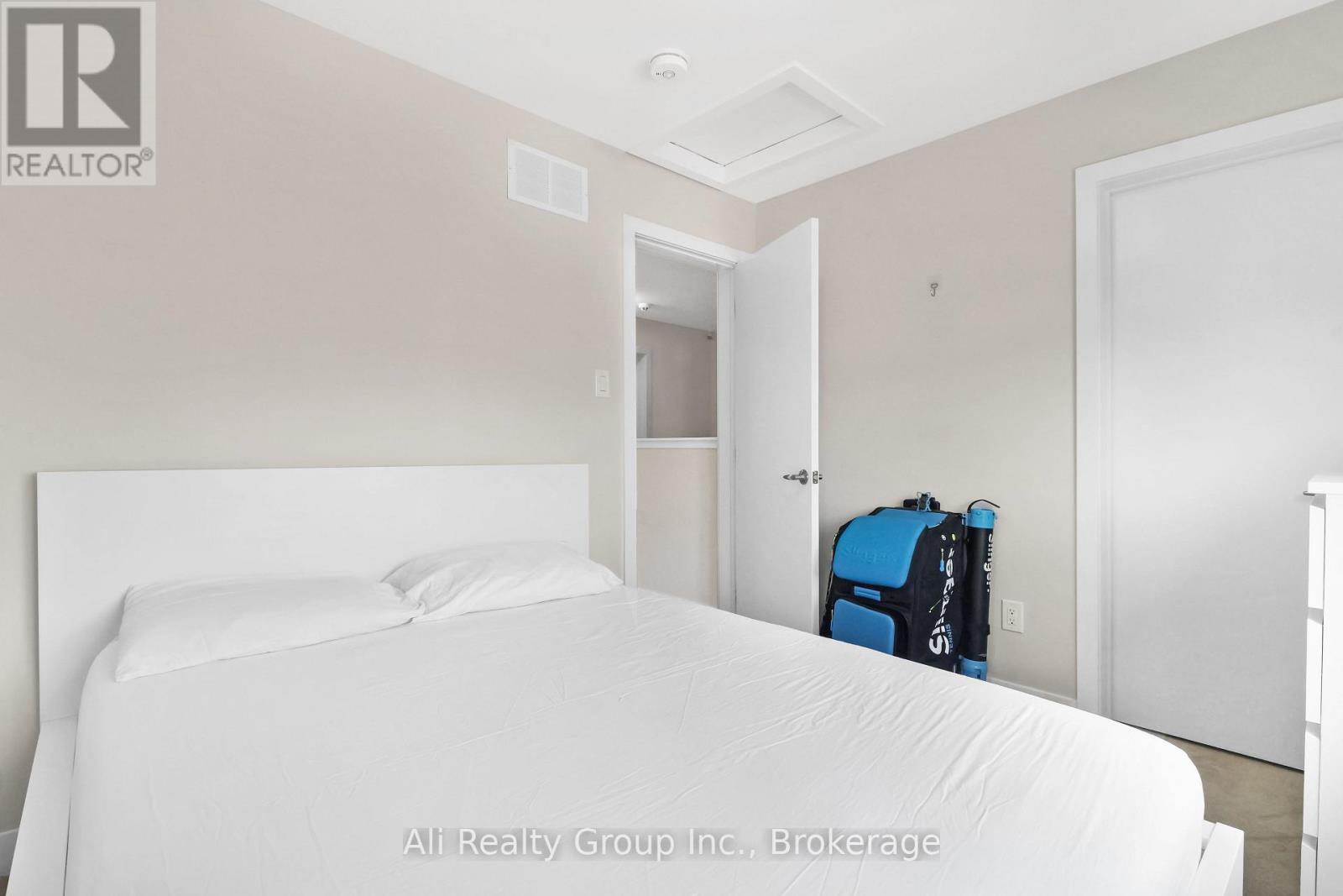 797 Eminence Street, Ottawa, Ontario  K2J 6X6 - Photo 12 - X13125536