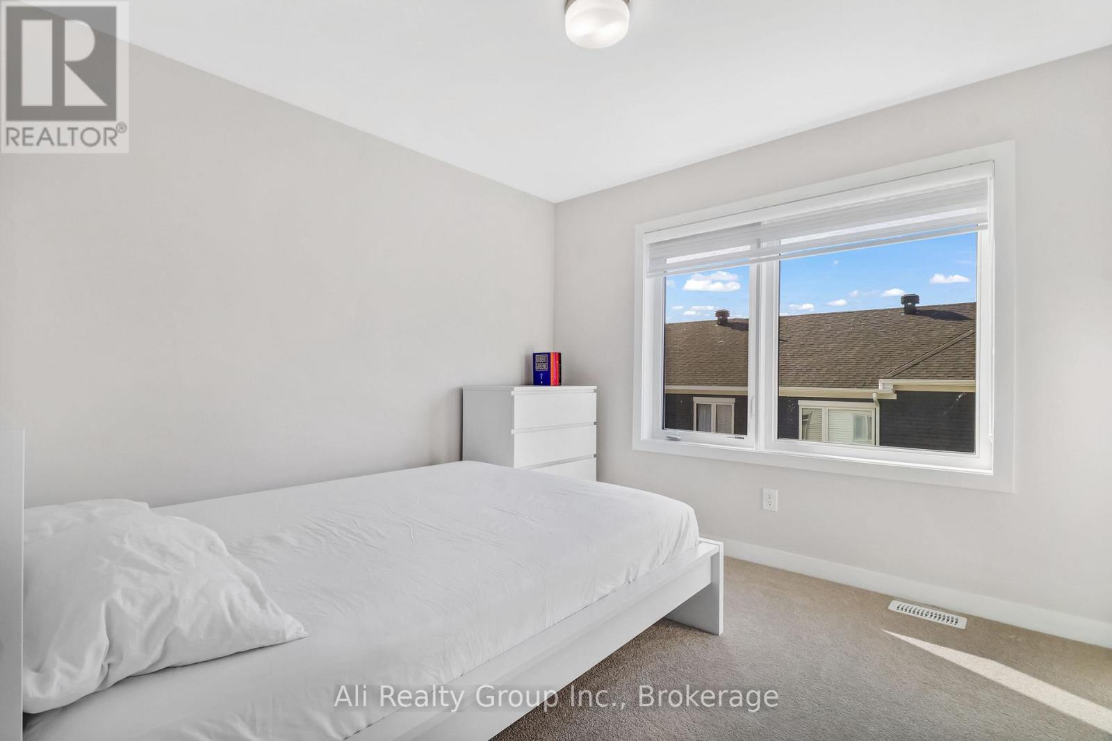 797 Eminence Street, Ottawa, Ontario  K2J 6X6 - Photo 15 - X13125536