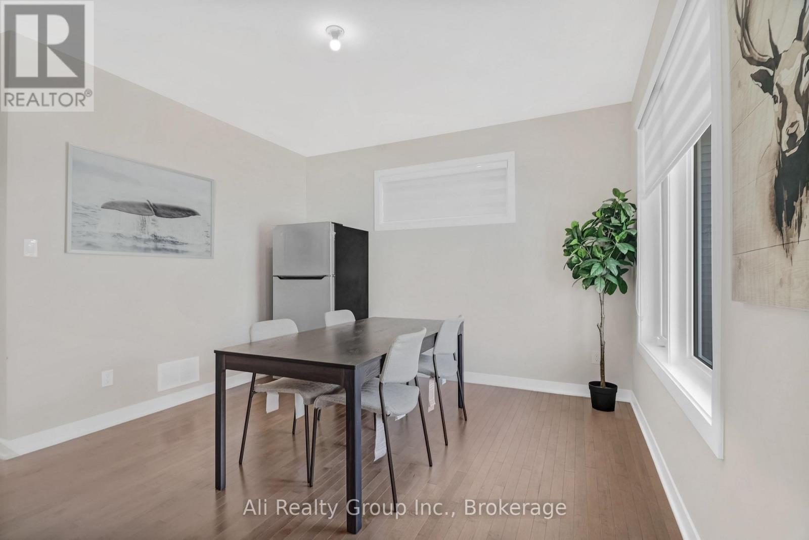 797 Eminence Street, Ottawa, Ontario  K2J 6X6 - Photo 4 - X13125536