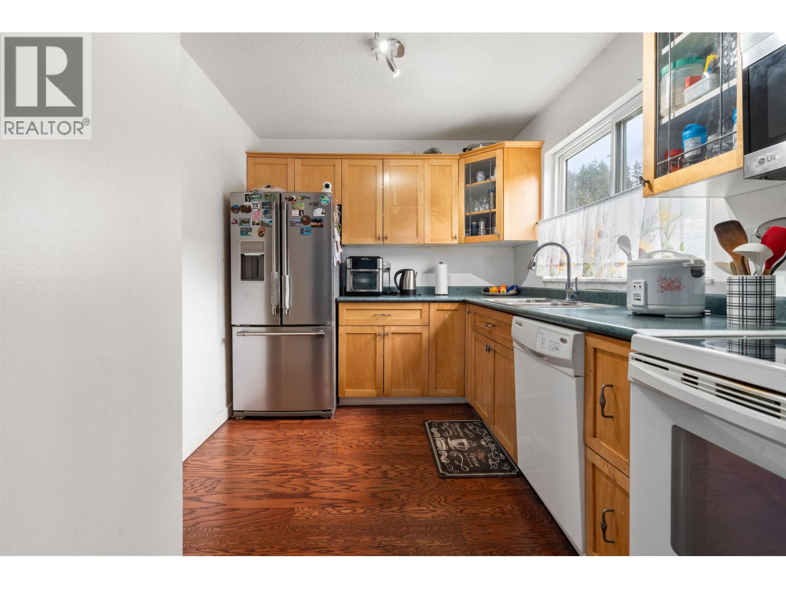 883 Old Lillooet Road, North Vancouver, British Columbia  V7J 2H6 - Photo 16 - R3123598