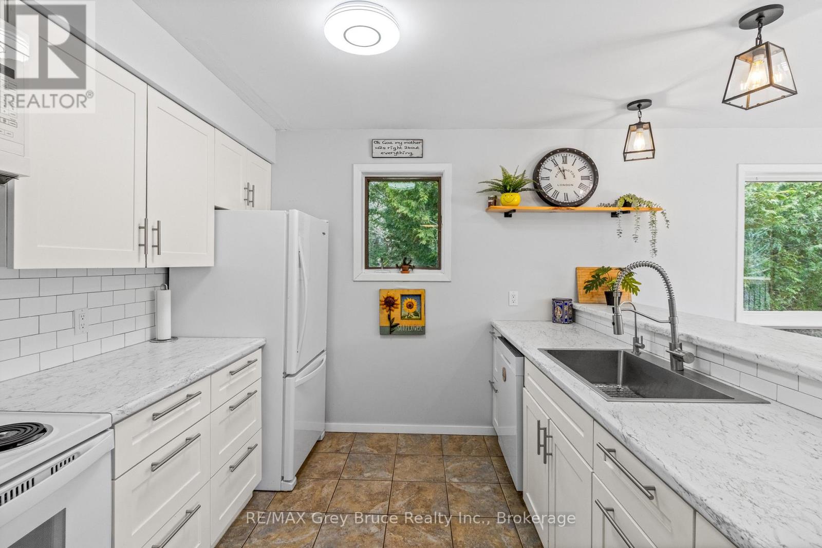 678 West Road, Northern Bruce Peninsula, Ontario  N0H 1W0 - Photo 16 - X13125546