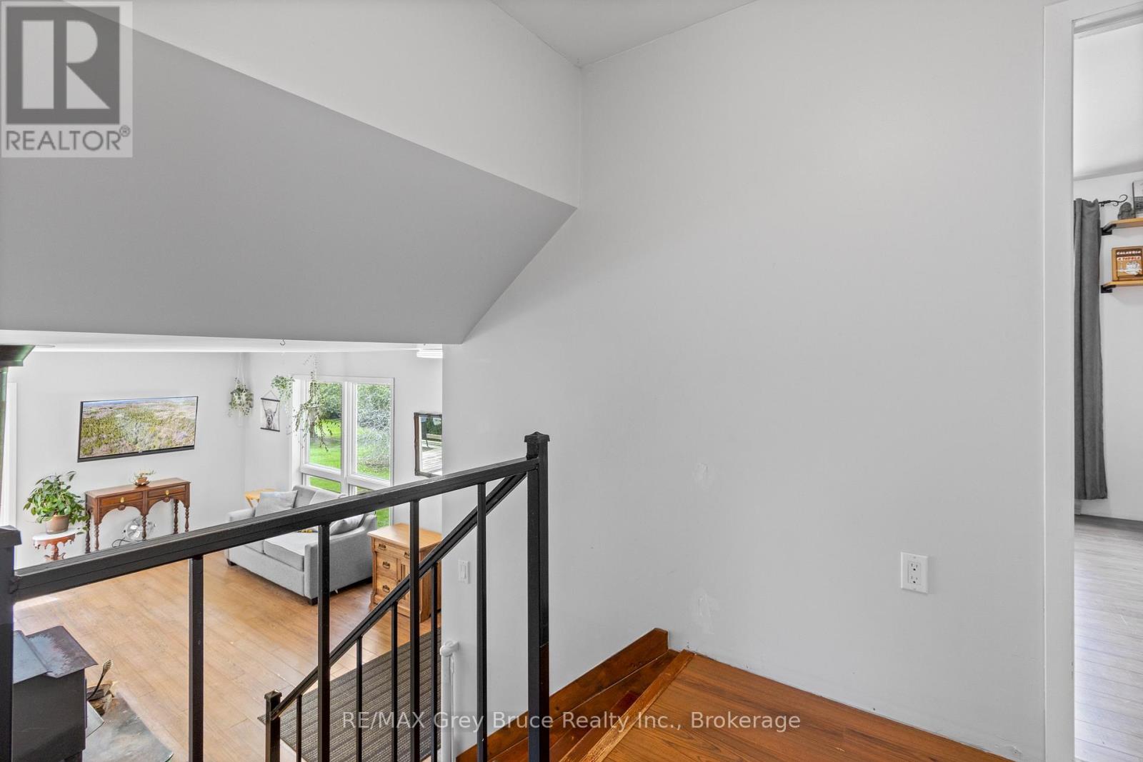 678 West Road, Northern Bruce Peninsula, Ontario  N0H 1W0 - Photo 18 - X13125546