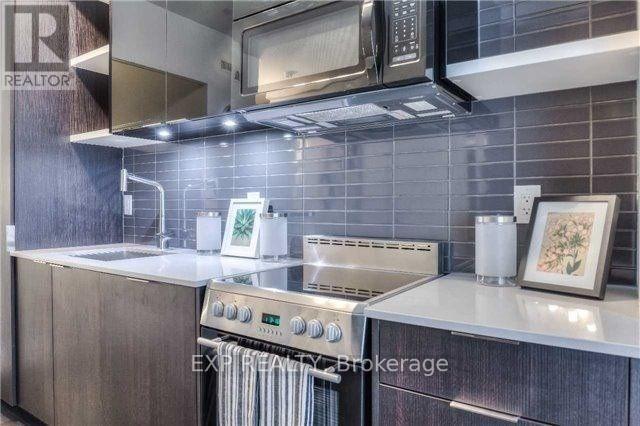 201 - 6 Parkwood Avenue, Toronto, Ontario  M4V 0A3 - Photo 11 - C13125550