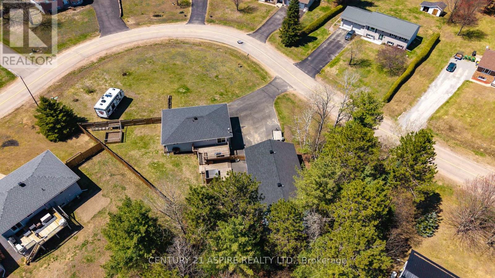 9 Jamie Crescent, Petawawa, Ontario  K8H 3N2 - Photo 45 - X13125528