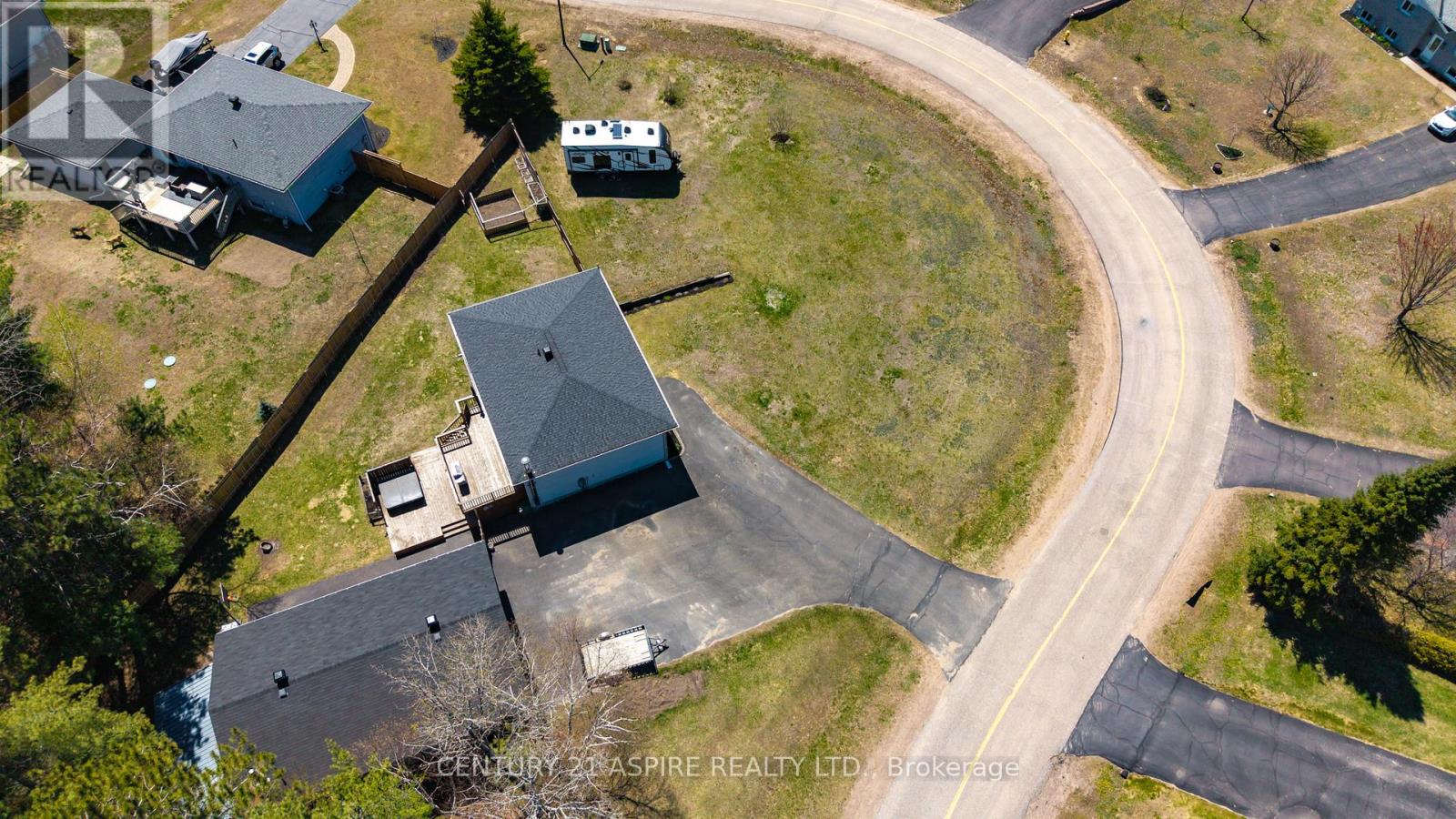 9 Jamie Crescent, Petawawa, Ontario  K8H 3N2 - Photo 46 - X13125528