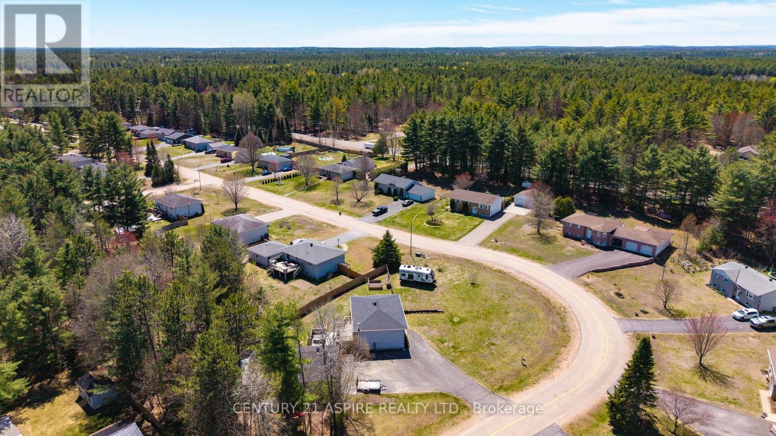 9 Jamie Crescent, Petawawa, Ontario  K8H 3N2 - Photo 47 - X13125528