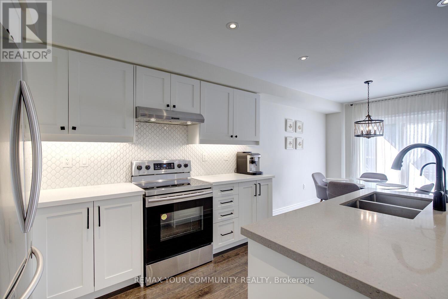 32 Black Maple Crescent, Vaughan, Ontario  L6A 0P6 - Photo 5 - N13125532