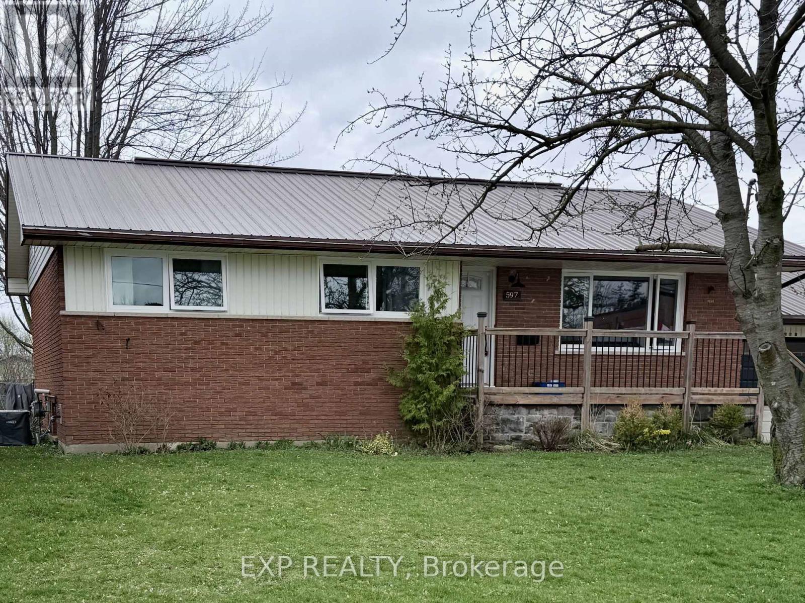597 GOLD STREET, Warwick, Ontario