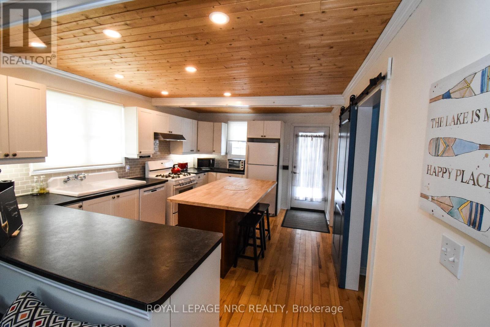 349 Elmwood Avenue, Fort Erie, Ontario  L0S 1B0 - Photo 14 - X12782730