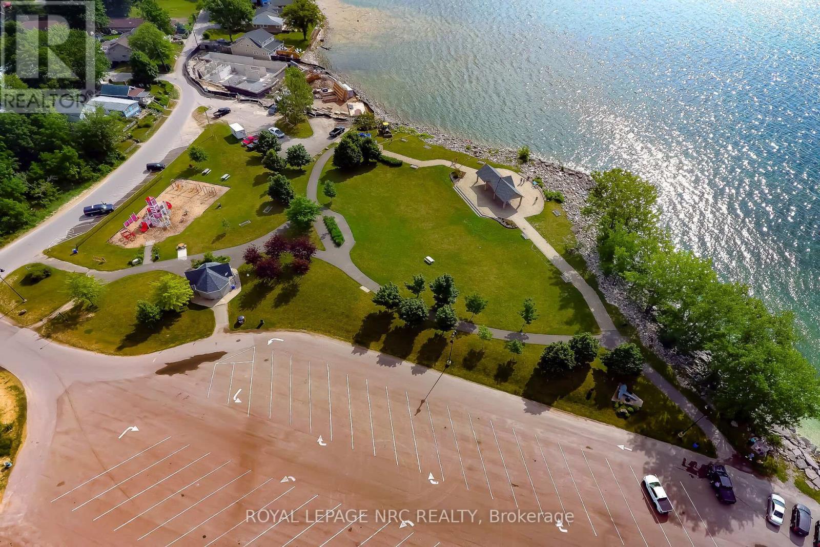 349 Elmwood Avenue, Fort Erie, Ontario  L0S 1B0 - Photo 5 - X12782730