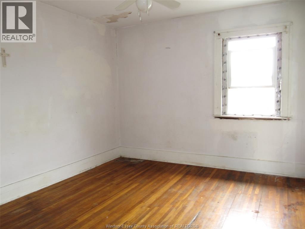1063 Bruce, Windsor, Ontario  N9A 4Y1 - Photo 14 - 26009897
