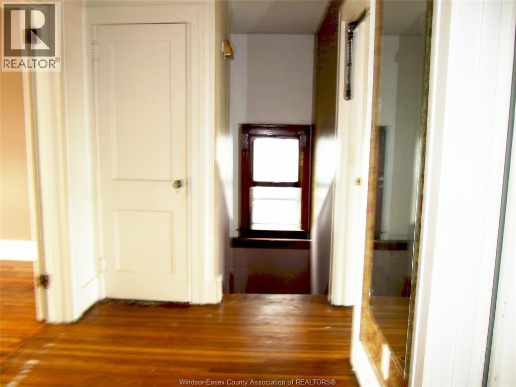 1063 Bruce, Windsor, Ontario  N9A 4Y1 - Photo 16 - 26009897