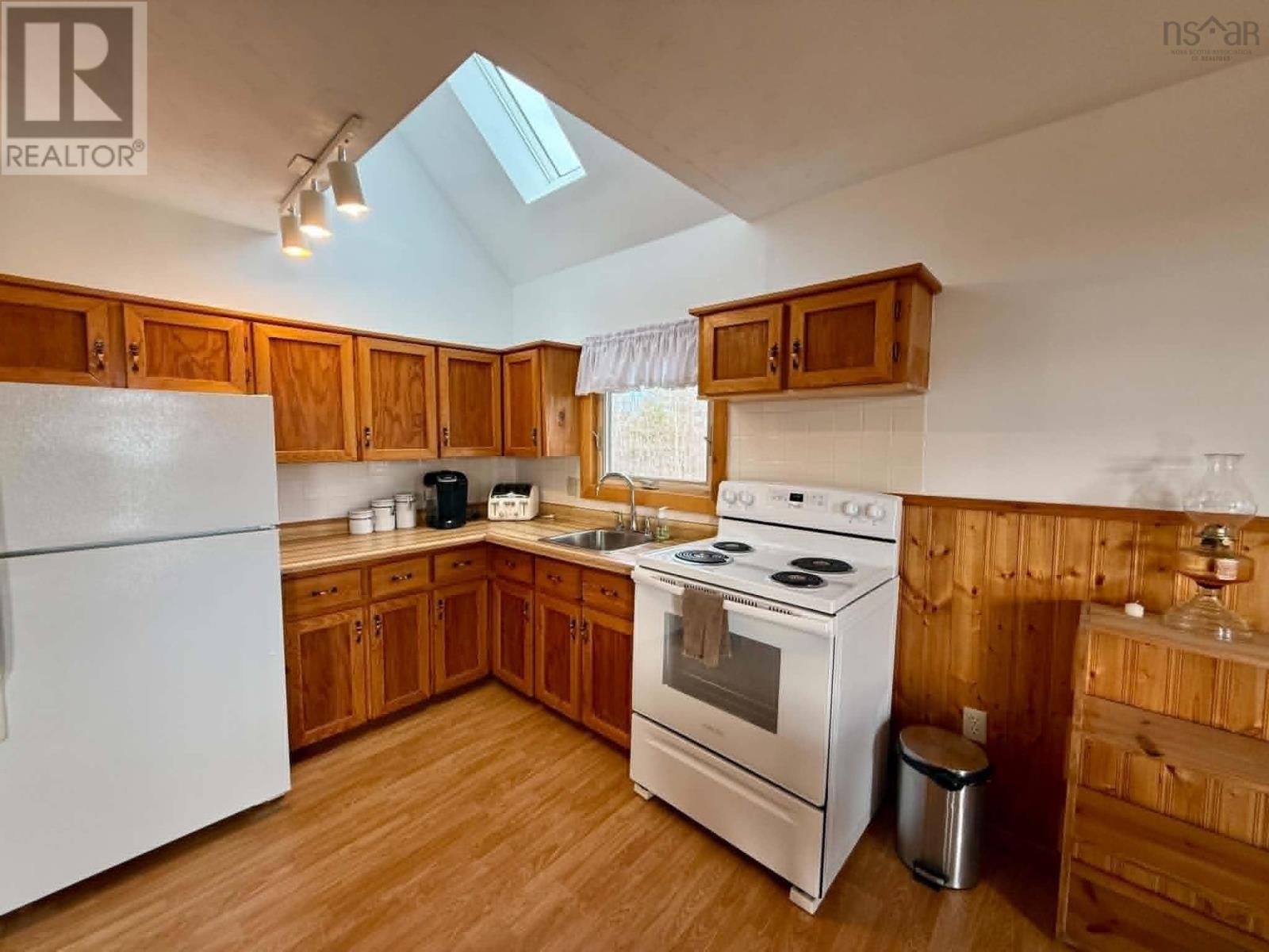 136 Red Cliff Drive, Seafoam, Nova Scotia  B0K 1N0 - Photo 13 - 202610763