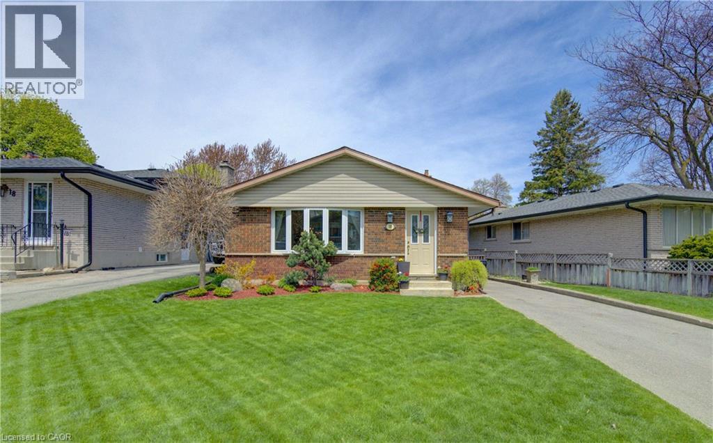 10 Bosworth Crescent, Kitchener, Ontario  N2E 1Z1 - Photo 3 - 40829989