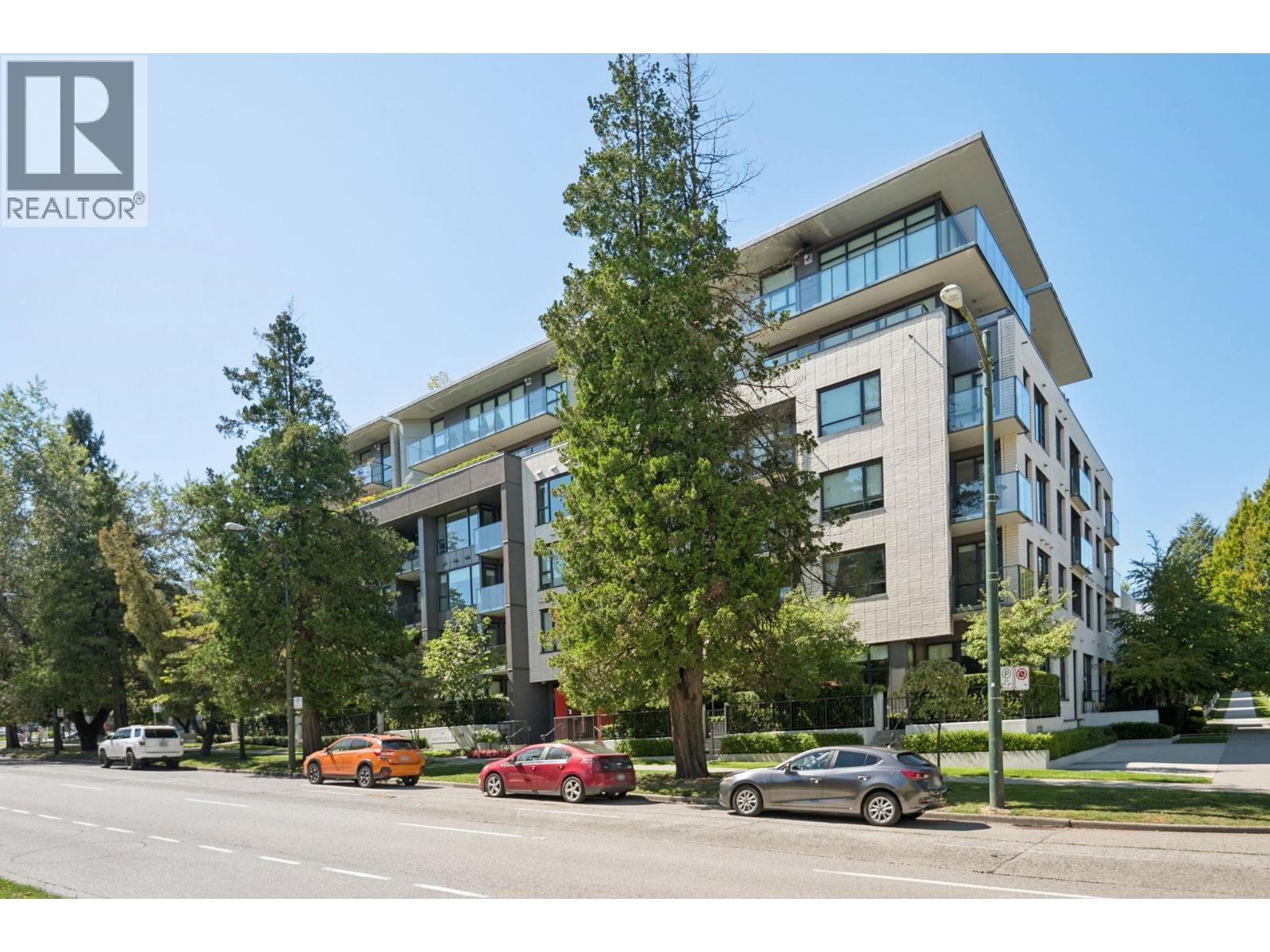 301 4427 CAMBIE STREET, Vancouver, British Columbia