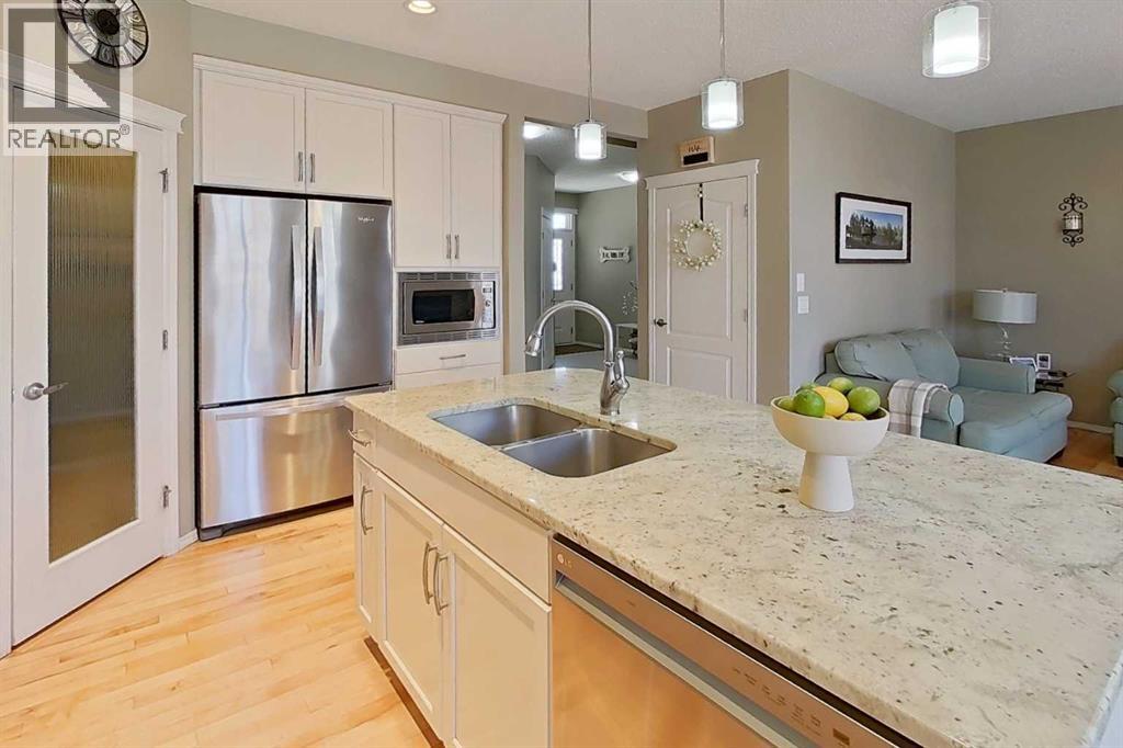 28 Cranarch Crescent Se, Calgary, Alberta  T3M 2J2 - Photo 2 - A2306433