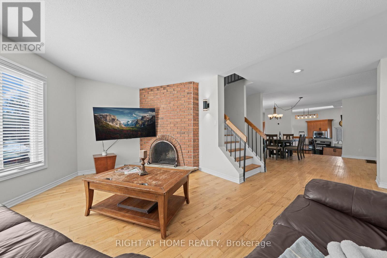7027 Estoril Road, Mississauga, Ontario  L5N 1N3 - Photo 15 - W13125548