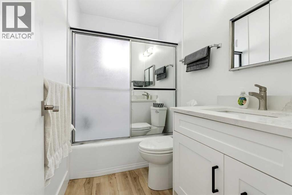 176 Penmeadows Close Se, Calgary, Alberta  T2A 3S2 - Photo 16 - A2307597