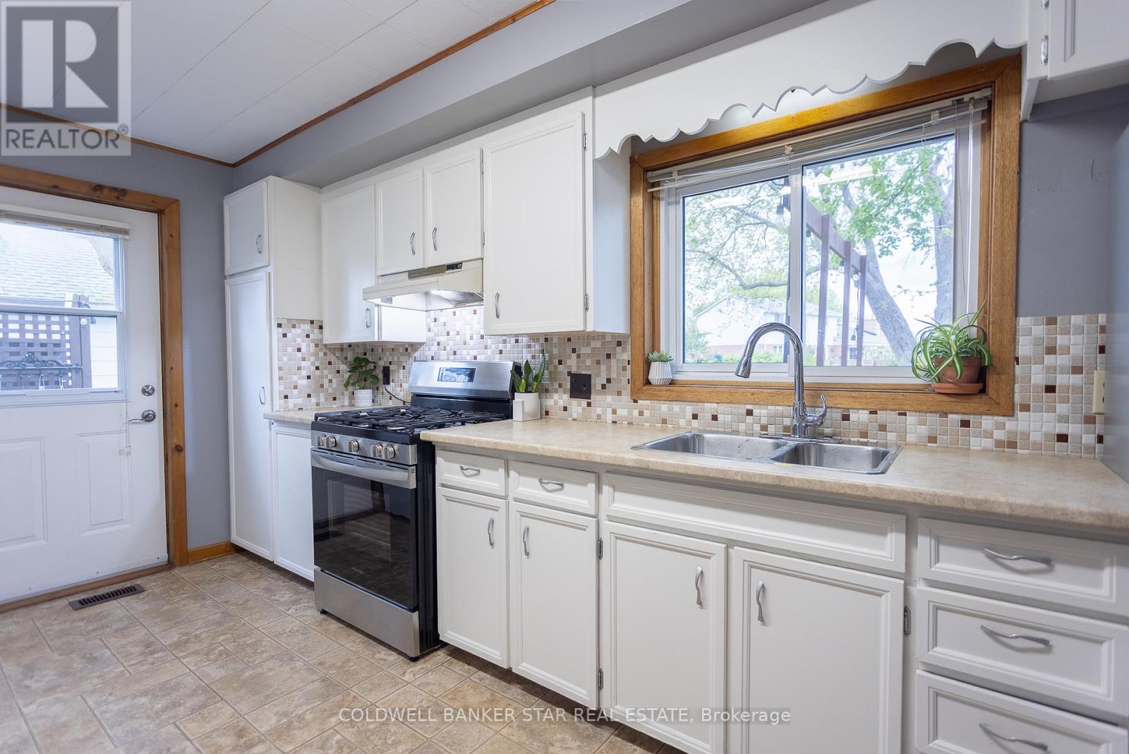106 Fairview Avenue, St. Thomas, Ontario  N5R 4X6 - Photo 16 - X13125556