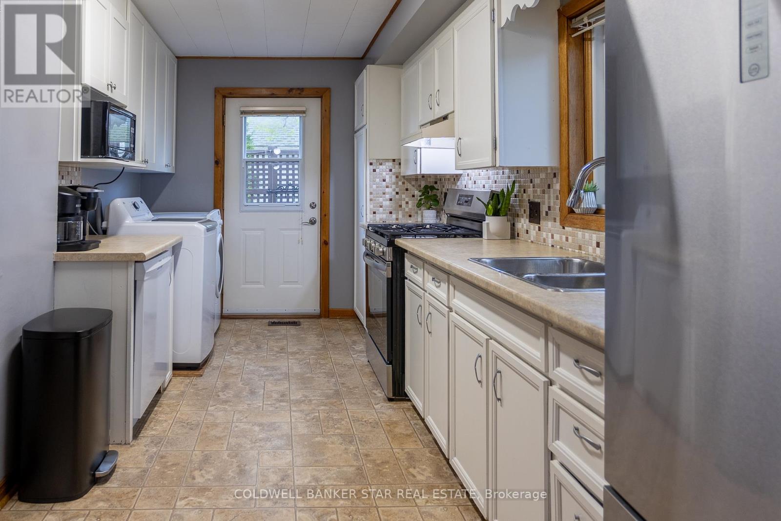 106 Fairview Avenue, St. Thomas, Ontario  N5R 4X6 - Photo 24 - X13125556