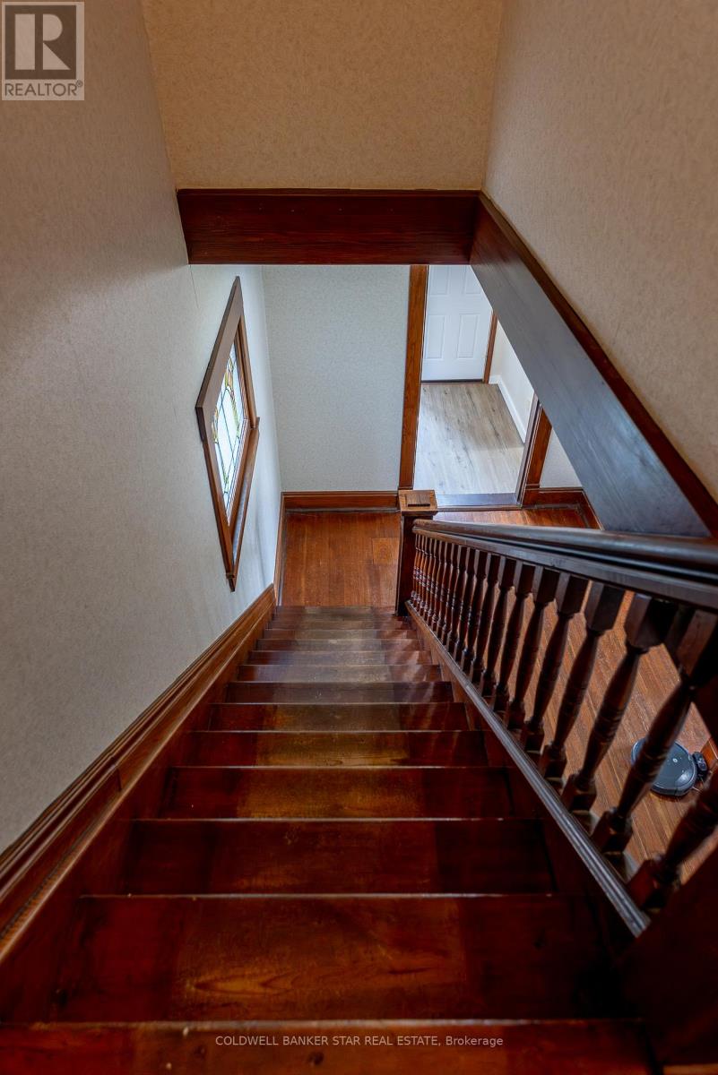 106 Fairview Avenue, St. Thomas, Ontario  N5R 4X6 - Photo 35 - X13125556