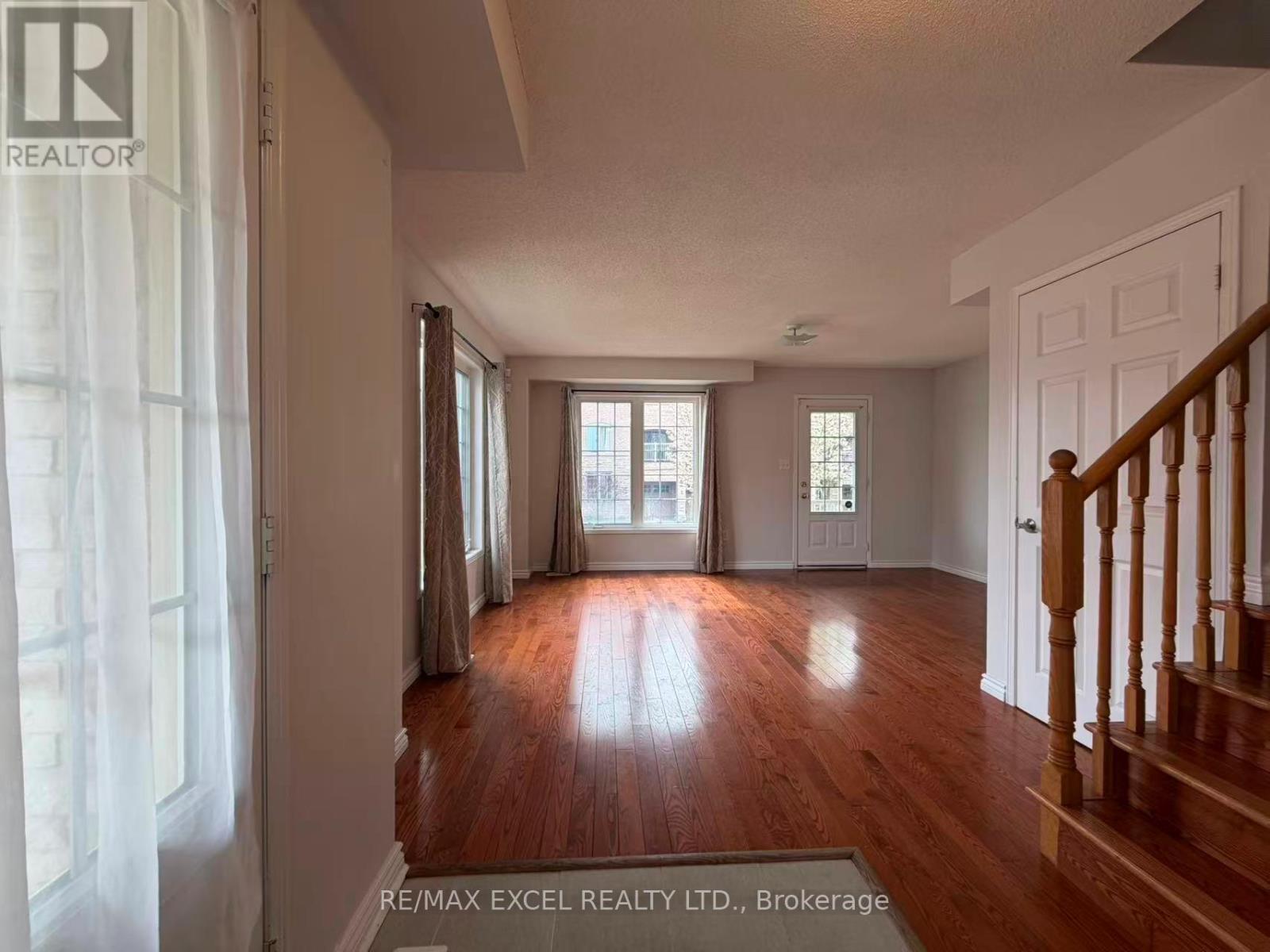1 Hesketh Road, Ajax, Ontario  L1Z 0K6 - Photo 5 - E12976984