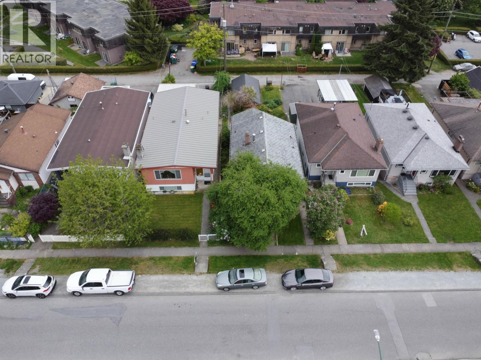36 Warwick Avenue, Burnaby, British Columbia  V5B 3X3 - Photo 3 - R3123085