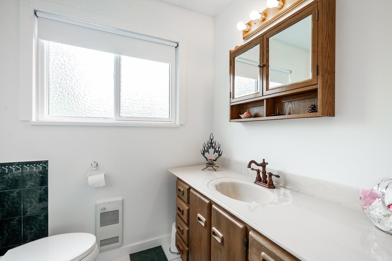 27145 27b Avenue, Langley, British Columbia  V4W 3C2 - Photo 21 - R3114617