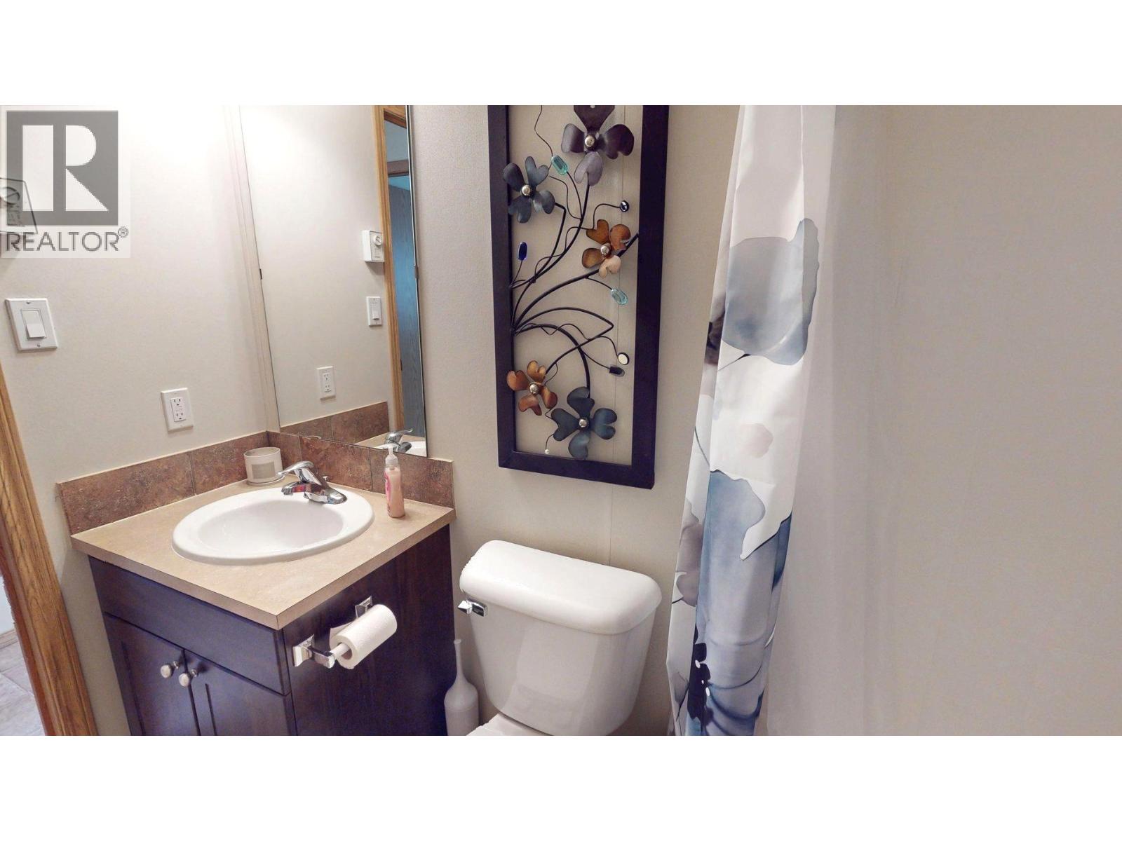 100 Aspen Drive Unit# 8, Sparwood, British Columbia  V0B 2G0 - Photo 23 - 10387236