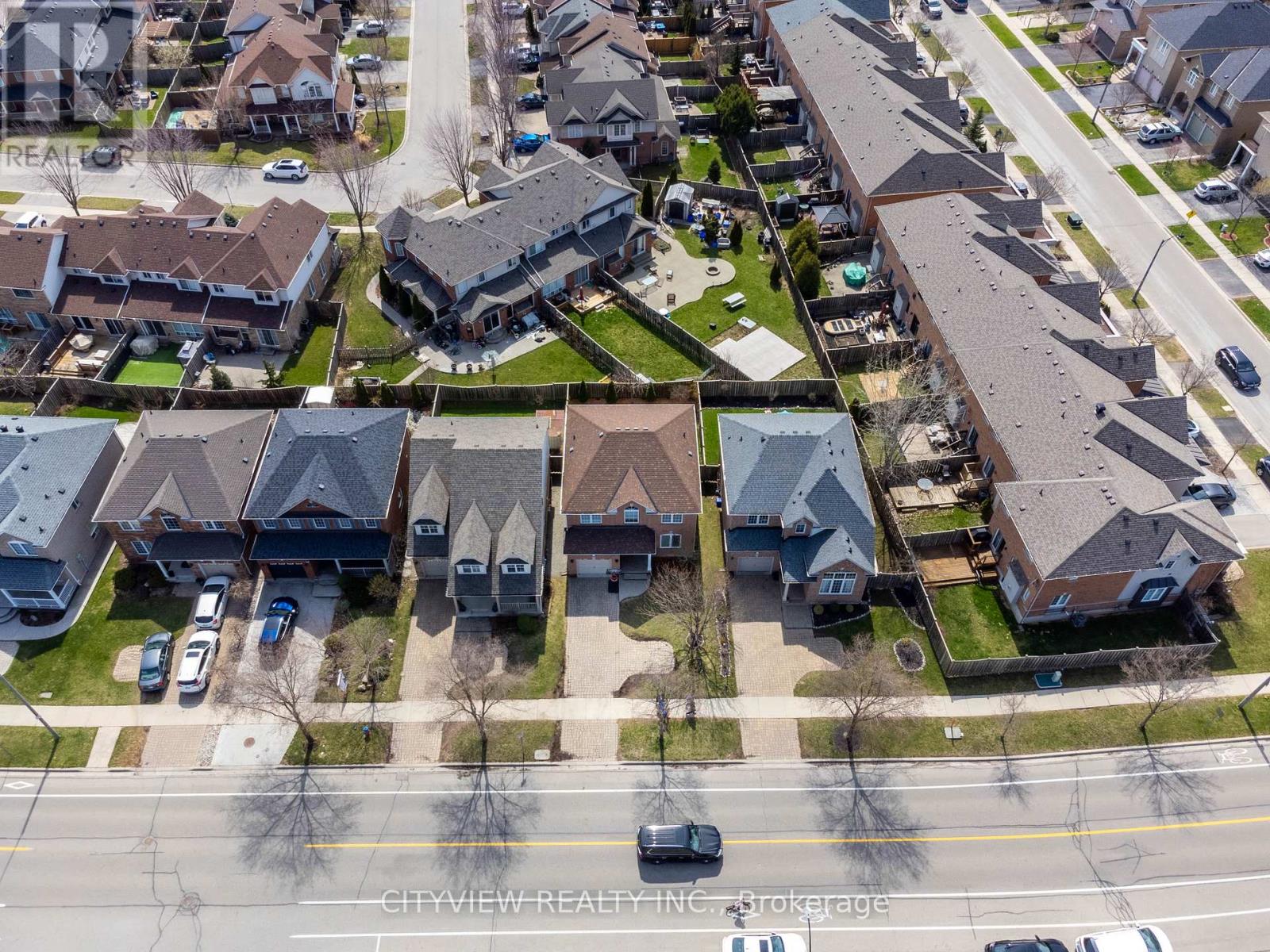 2330 GRAND OAK TRAIL, Oakville, Ontario