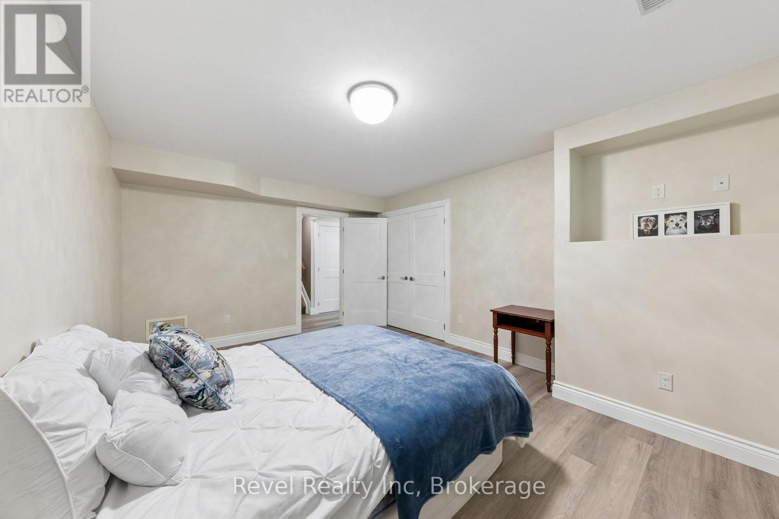 54 Vincent Circle, Tiny, Ontario  L0L 2T0 - Photo 25 - S13124684
