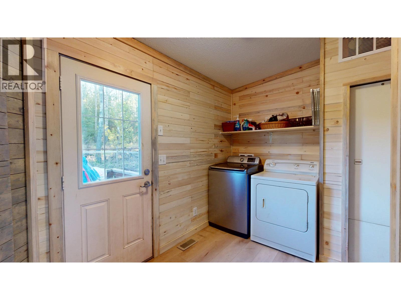 6480 Messner Road, 100 Mile House, British Columbia  V0K 2E3 - Photo 16 - R3123624