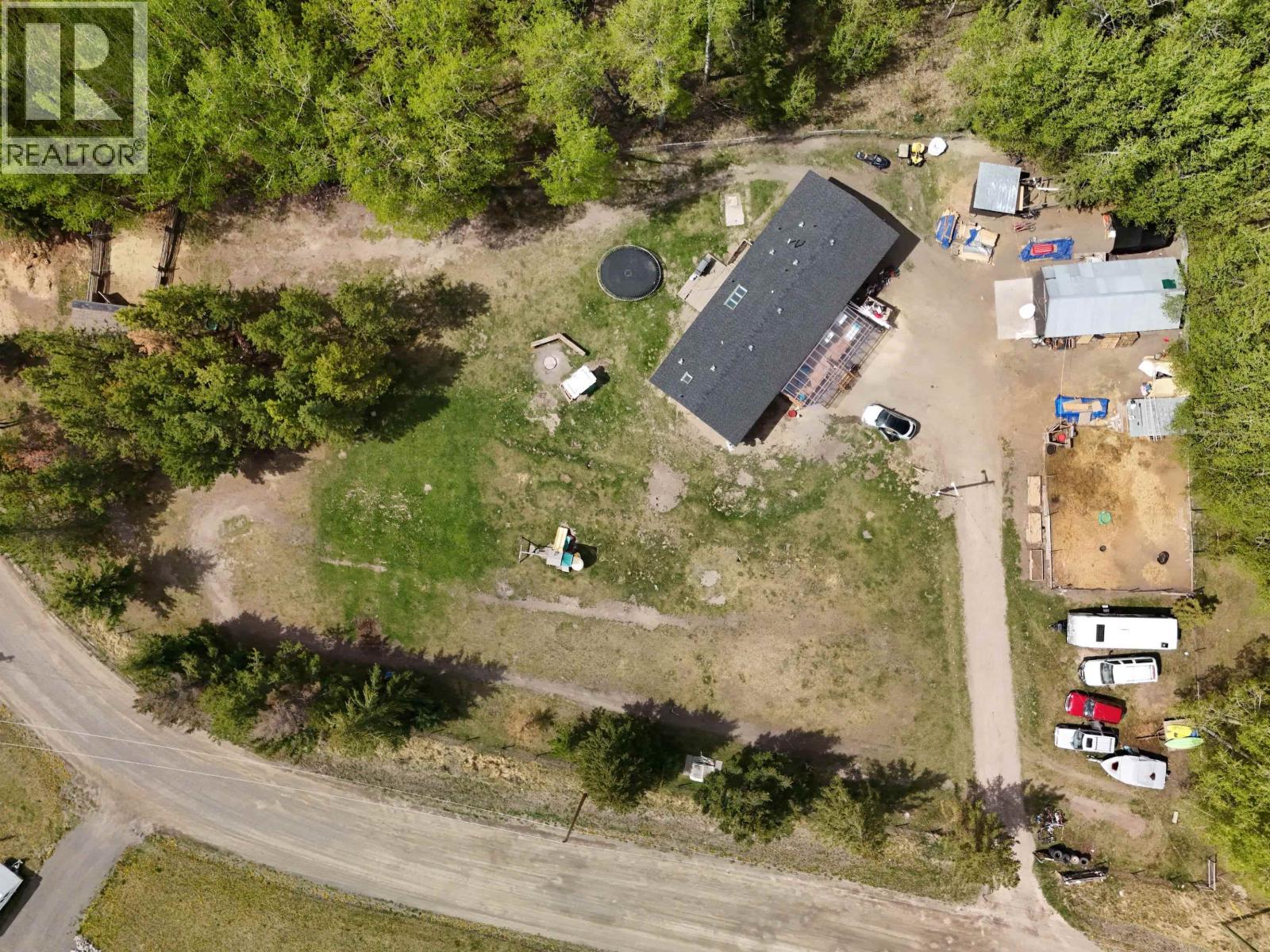 6480 Messner Road, 100 Mile House, British Columbia  V0K 2E3 - Photo 2 - R3123624