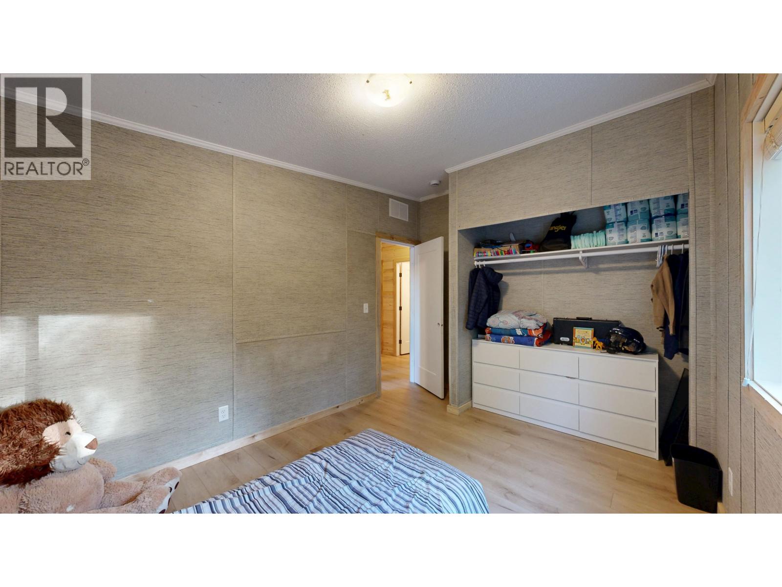 6480 Messner Road, 100 Mile House, British Columbia  V0K 2E3 - Photo 25 - R3123624