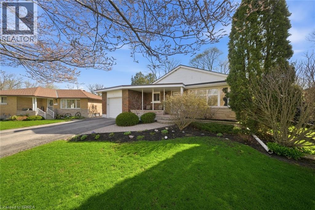 71 PINECREST Drive, Kitchener, Ontario