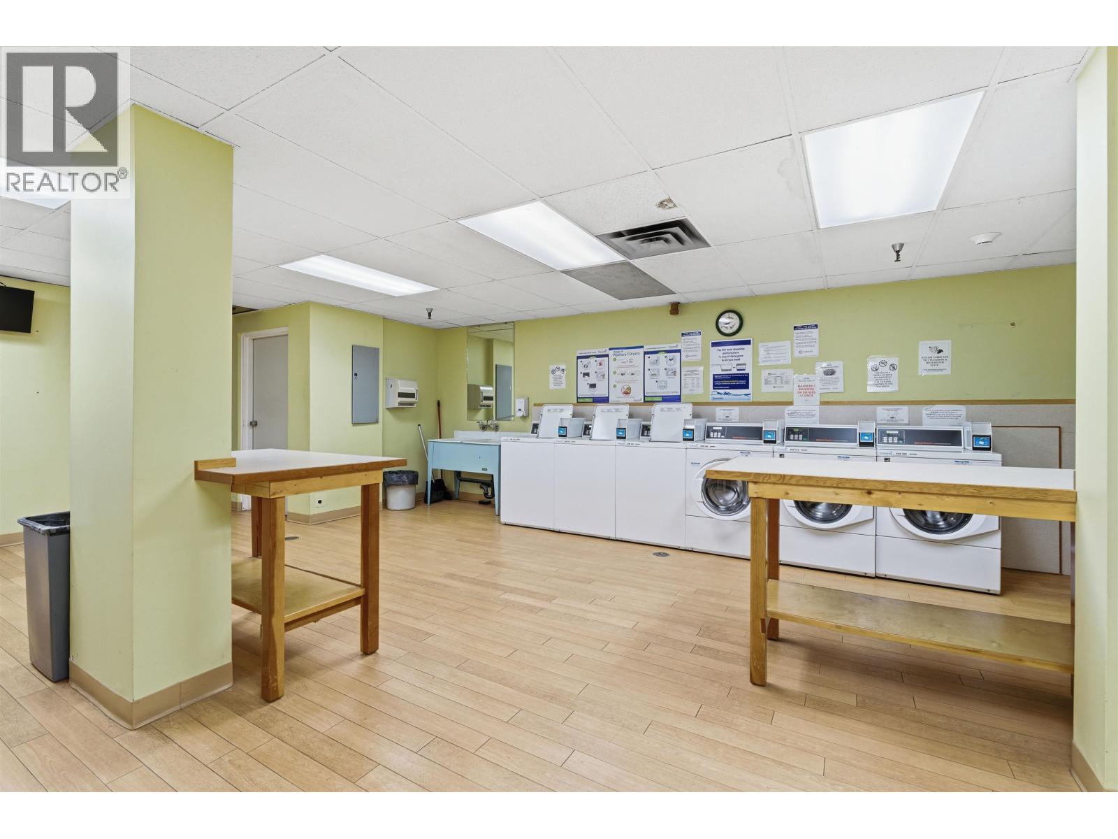 808 2020 Fullerton Avenue, North Vancouver, British Columbia  V7P 3G3 - Photo 38 - R3123027