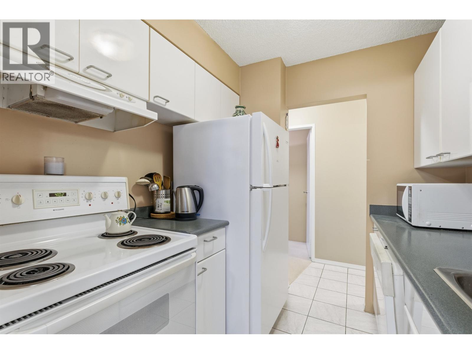 808 2020 Fullerton Avenue, North Vancouver, British Columbia  V7P 3G3 - Photo 10 - R3123027