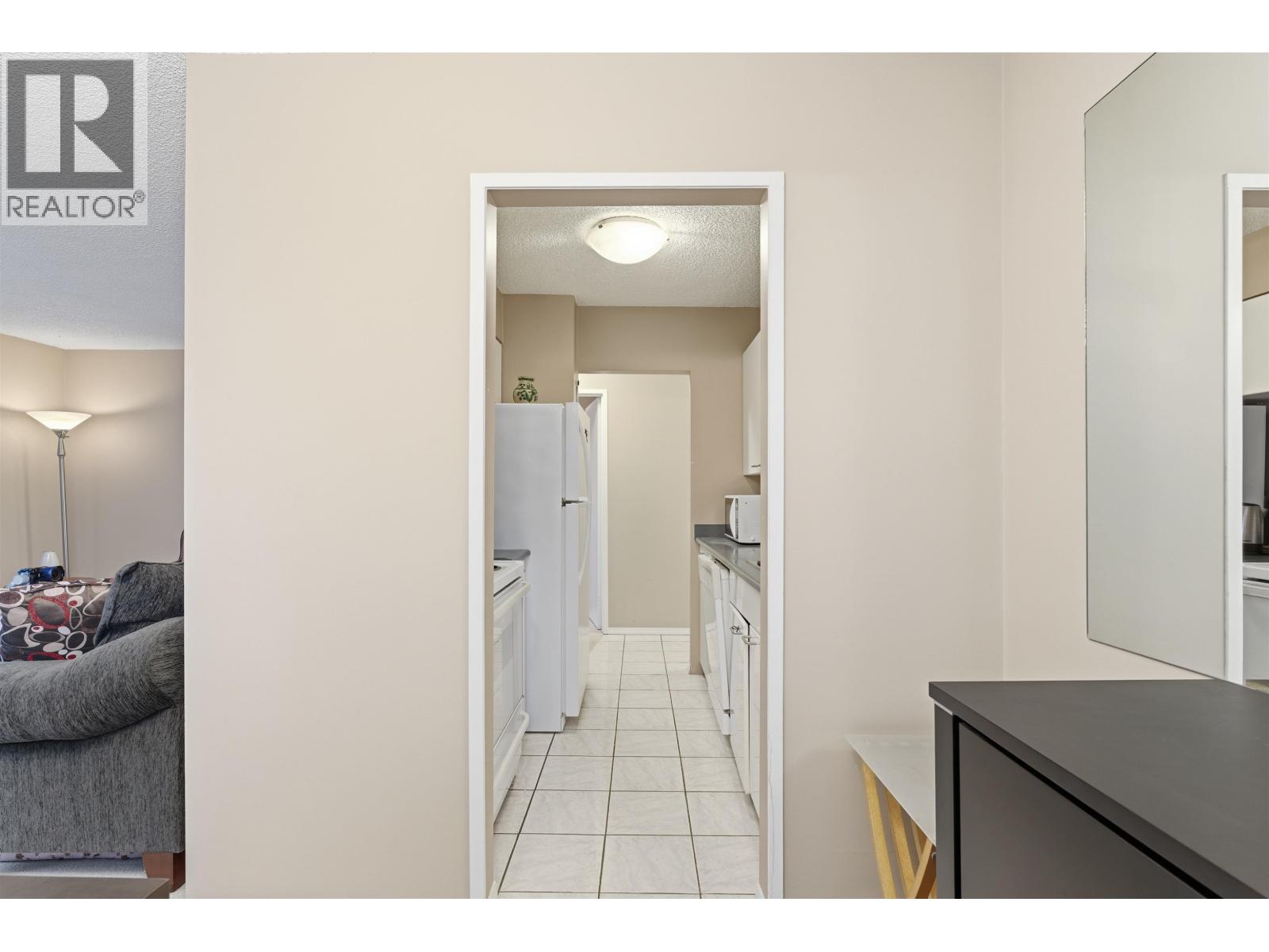 808 2020 Fullerton Avenue, North Vancouver, British Columbia  V7P 3G3 - Photo 9 - R3123027