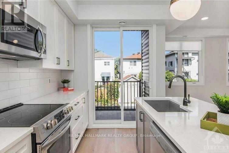 2 - 79 Genest Street, Ottawa, Ontario  K1L 7Z1 - Photo 2 - X13125622