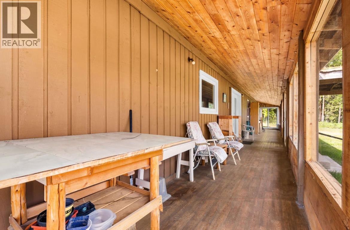 600 Robinson Road, Edgewood, British Columbia  V0G 1J0 - Photo 9 - 10387376