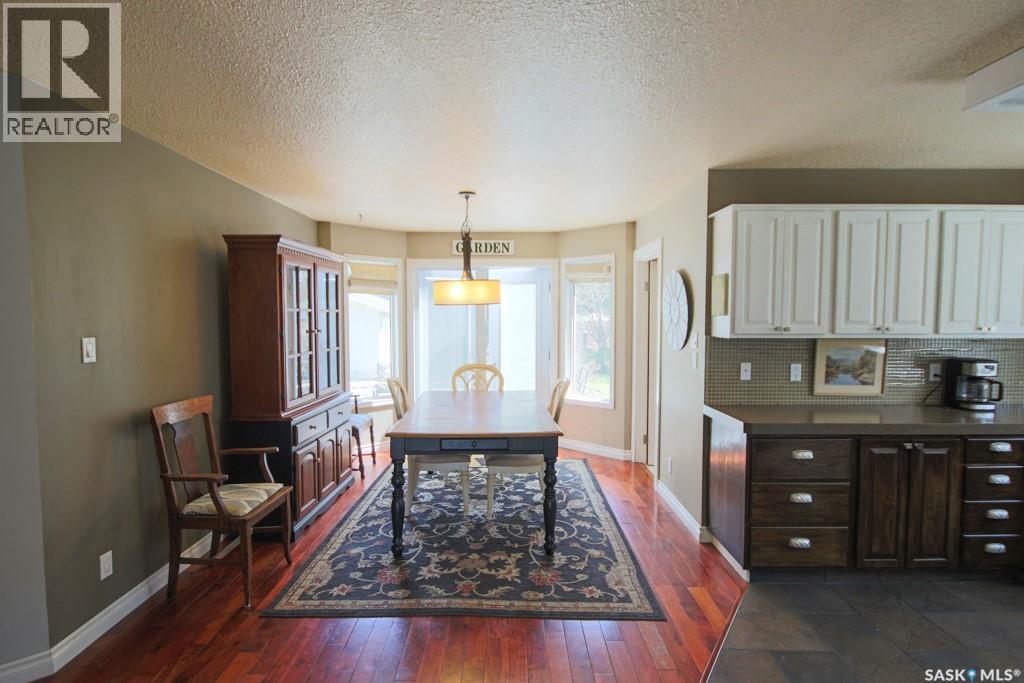 1666 Marshall Crescent, Moose Jaw, Saskatchewan  S6H 3G7 - Photo 8 - SK035797