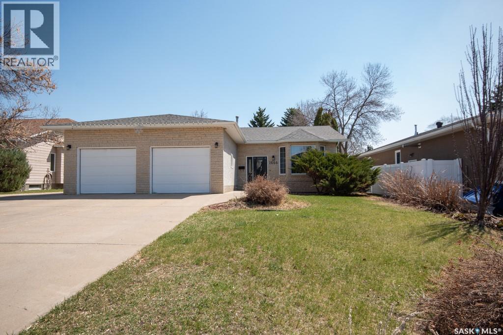 1666 Marshall Crescent, Moose Jaw, Saskatchewan  S6H 3G7 - Photo 33 - SK035797