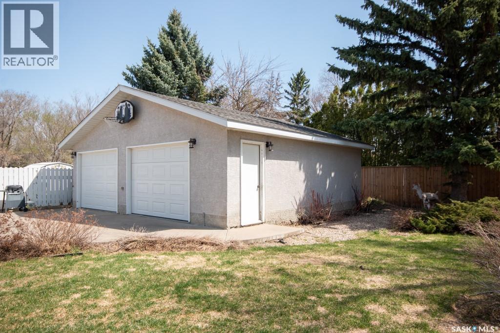 1666 Marshall Crescent, Moose Jaw, Saskatchewan  S6H 3G7 - Photo 34 - SK035797