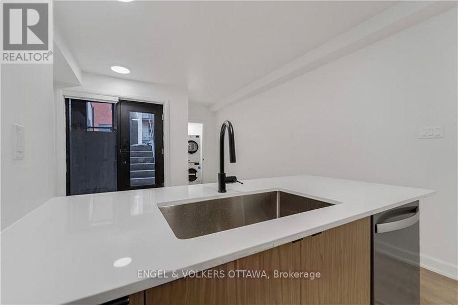 1 - 6b Monk Street, Ottawa, Ontario  K1S 3Y5 - Photo 7 - X13125654