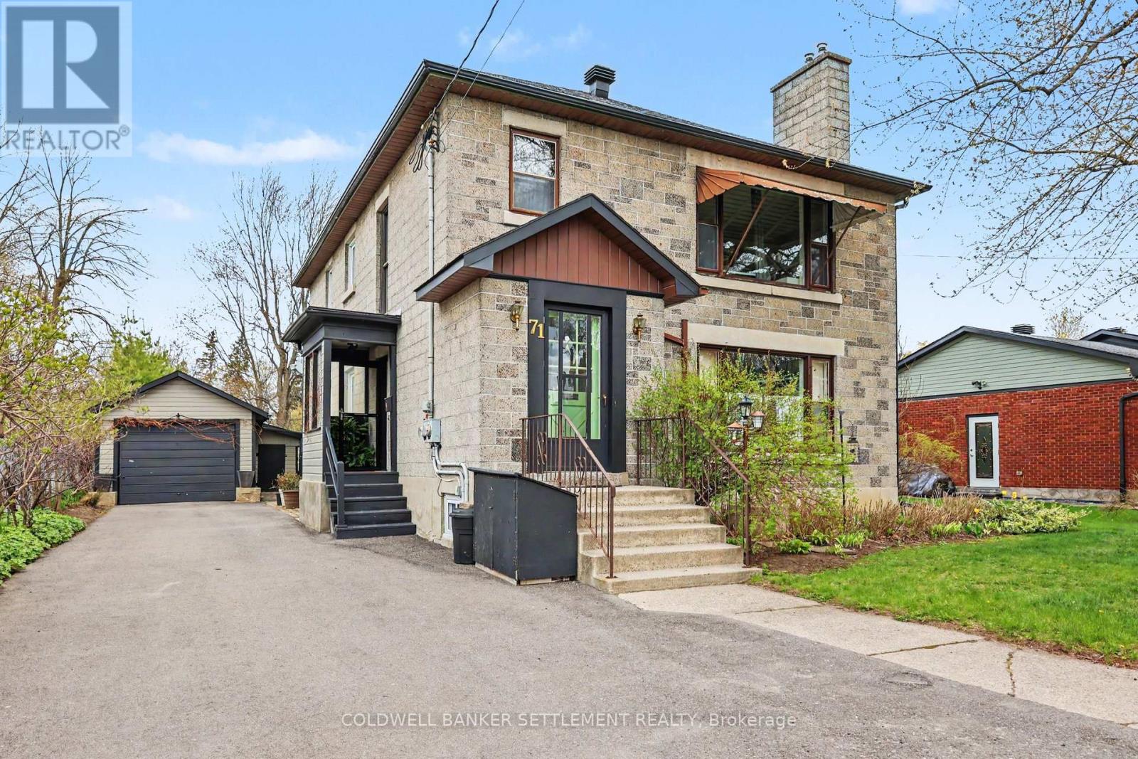71 HARVEY STREET, Perth, Ontario